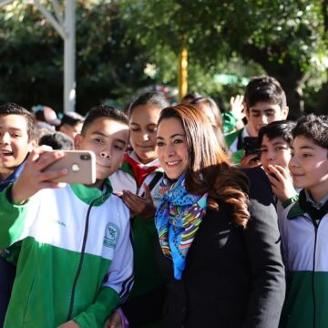 ENCABEZA TERE JIMÉNEZ REINICIO DEL CICLO ESCOLAR