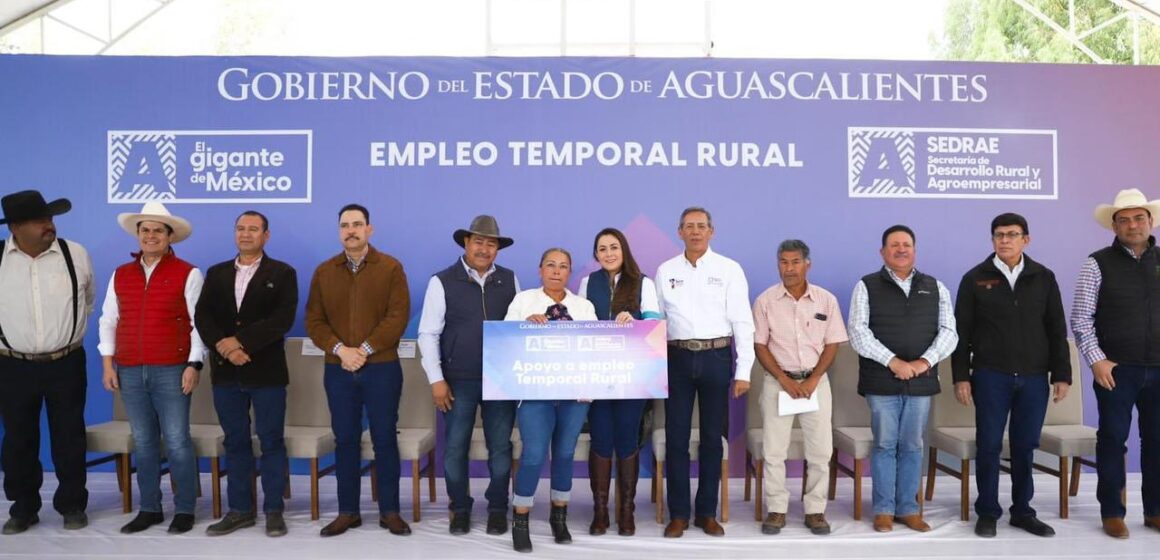 TERE JIMÉNEZ ARRANCA PROGRAMA DE EMPLEO TEMPORAL EN EL LLANO; ADICIONALMENTE ENTREGÓ OBRA PÚBLICA