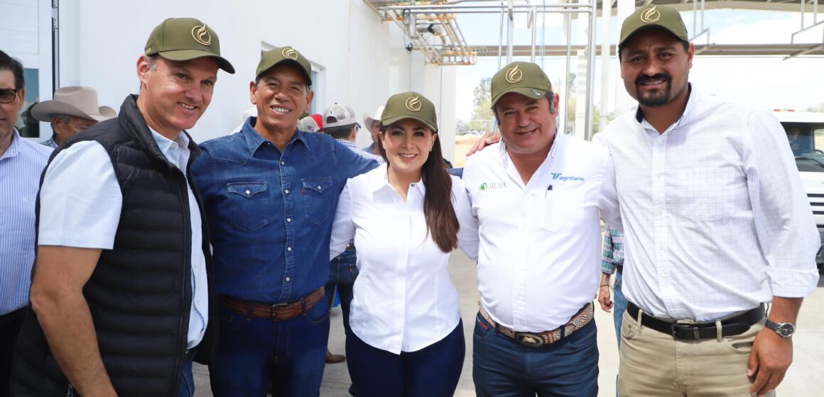 RESPALDO TOTAL DE TERE JIMÉNEZ AL SECTOR LECHERO DE AGUASCALIENTES