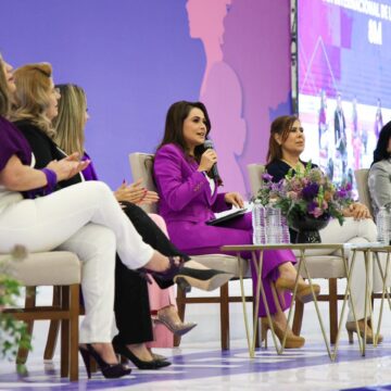 TERE JIMÉNEZ ENCABEZA CONMEMORACIÓN DEL DÍA INTERNACIONAL DE LA MUJER