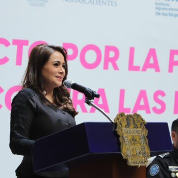 ENCABEZA TERE JIMÉNEZ FIRMA DE PACTO POR LA PARIDAD Y LA NO VIOLENCIA POLÍTICA CONTRA LAS MUJERES