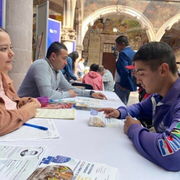 TODOS LOS JUEVES HAY MÁS DE MIL OPORTUNIDADES LABORALES EN PALACIO DE GOBIERNO; TE ESPERAMOS ESTE 9 DE MAYO