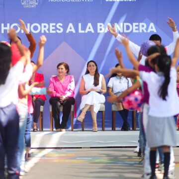 VISITA TERE JIMÉNEZ LA PRIMARIA “PABLO LATAPÍ SARRE” EN EL FRACCIONAMIENTO LA RIBERA