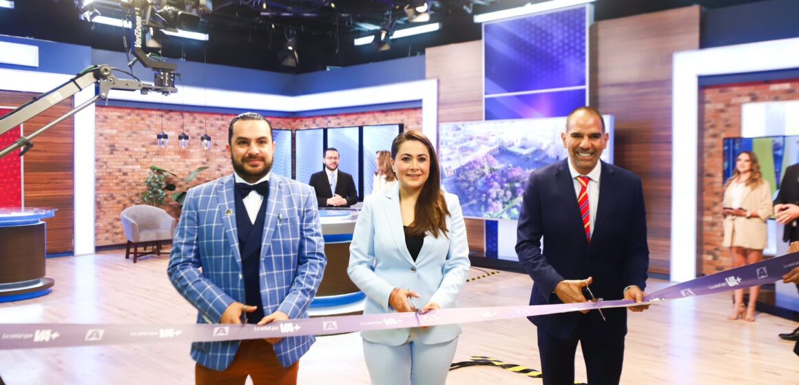 TERE JIMÉNEZ INAUGURA SET DE NOTICIAS EN RYTA, DONDE SE PRODUCIRÁN PROGRAMAS DE CALIDAD PARA AGUASCALIENTES