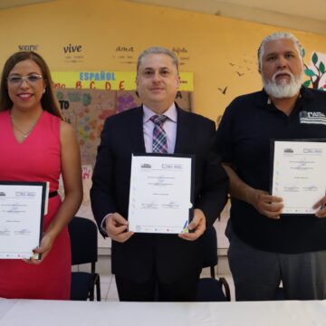 TERE JIMÉNEZ APOYA A MAESTROS RURALES PARA QUE ESTUDIEN UNA MAESTRÍA