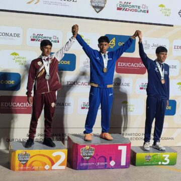 ATLETAS DE AGUASCALIENTES OBTIENEN DOS MEDALLAS EN NATACIÓN Y FRONTENIS DURANTE LOS JUEGOS NACIONALES CONADE 2024