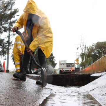 INTENSIFICA MUNICIPIO LIMPIEZA DE CAIMANES Y ALCANTARILLAS