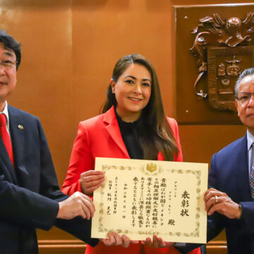 TERE JIMÉNEZ Y KATSUMI ITAGAKI RECONOCEN A ARMANDO ÁVILA MORENO POR SU CONTRIBUCIÓN AL FORTALECIMIENTO DE LA INDUSTRIA AUTOMOTRIZ DE AGUASCALIENTES