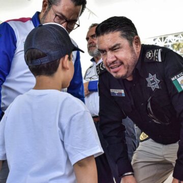 HIJAS E HIJOS DE POLICÍAS CONOCEN DE CERCA LA LABOR DE SEGURIDAD QUE REALIZAN SUS PADRES