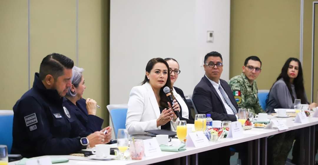 LLAMA TERE JIMÉNEZ A LAS CORPORACIONES DE SEGURIDAD A NO BAJAR LA GUARDIA PARA MANTENER LA PAZ Y LA TRANQUILIDAD EN AGUASCALIENTES