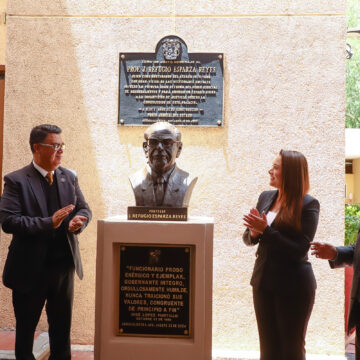 RINDEN HOMENAJE AL EXGOBERNADOR J. REFUGIO ESPARZA REYES; RECONOCEN SU IMPACTO EN EL PROGRESO DE AGUASCALIENTES