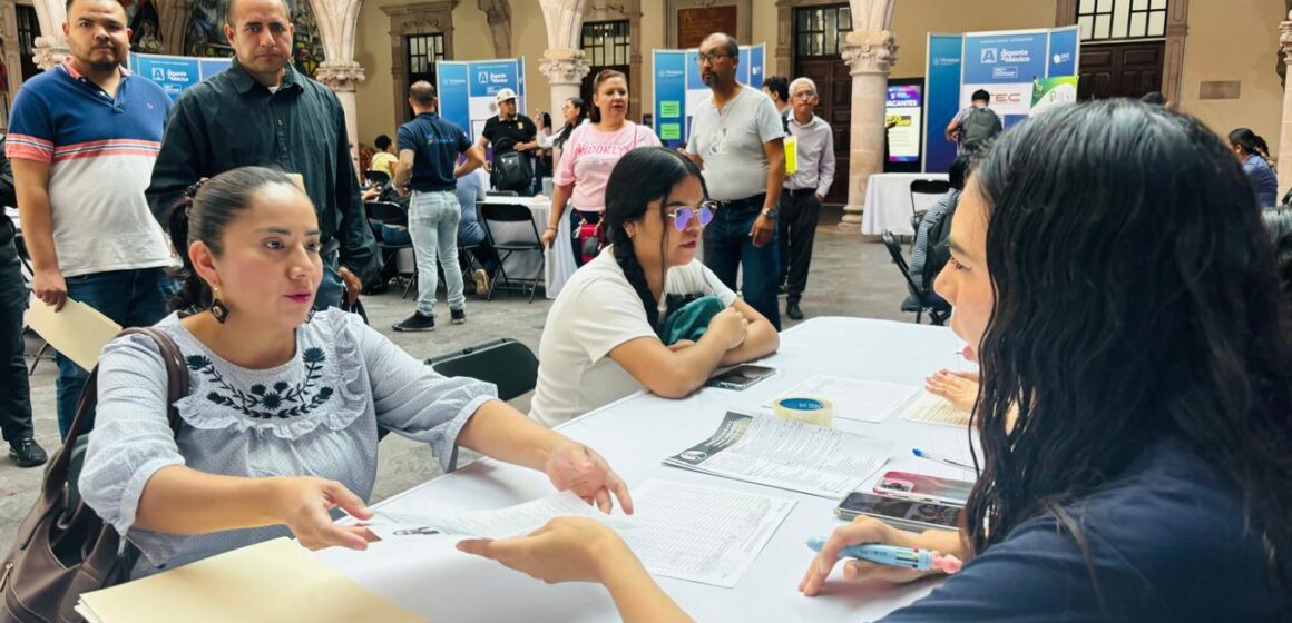 EN EL JUEVES DE BOLSA DE TRABAJO TAMBIÉN ENCONTRARÁS LA OPORTUNIDAD DE ESTUDIAR LA PREPA ABIERTA