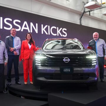 ENCABEZA TERE JIMÉNEZ ARRANQUE DE PRODUCCIÓN DEL NISSAN KICKS 2025 EN AGUASCALIENTES