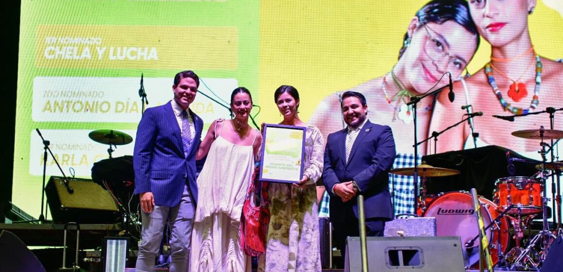 RECONOCE TERE JIMÉNEZ A JÓVENES GANADORES DEL PREMIO ESTATAL DE LA JUVENTUD 2024