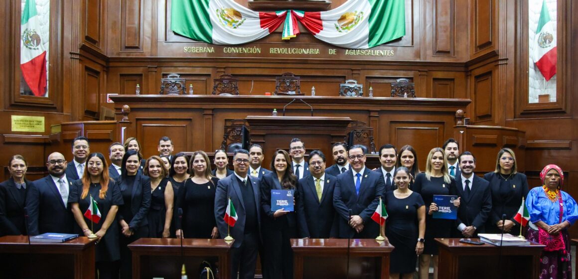 ENTREGA TERE JIMÉNEZ SU SEGUNDO INFORME DE GOBIERNO AL CONGRESO DEL ESTADO