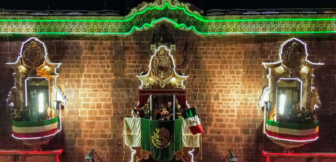 TERE JIMÉNEZ ENCABEZA LA CELEBRACIÓN DEL GRITO DE INDEPENDENCIA EN AGUASCALIENTES