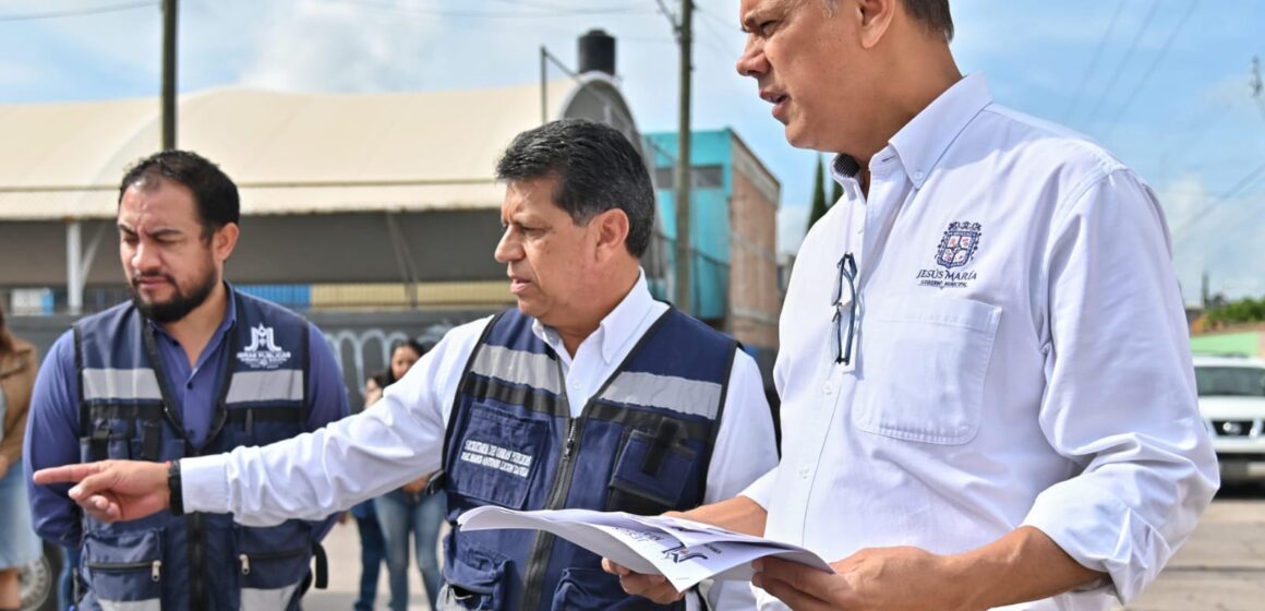 INTENSIFICA JESÚS MARÍA LABORES DE BACHEO CON CONCRETO HIDRAÚLICO TRAS FUERTES LLUVIAS