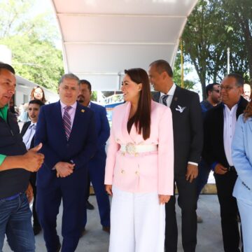 TERE JIMÉNEZ ENTREGA OBRAS EN EL JARDÍN DE NIÑOS SATURNINO HERRÁN EN SAN MIGUELITO, JESÚS MARÍA