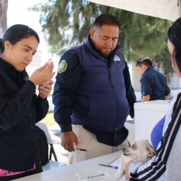 LLEGAN SERVICIOS VETERINARIOS GRATUITOS A LOS ALAMITOS EN TEPEZALÁ