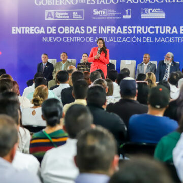 ENTREGA TERE JIMÉNEZ NUEVA INFRAESTRUCTURA CON EQUIPAMIENTO TECNOLÓGICO EN EL CENTRO DE ACTUALIZACIÓN DEL MAGISTERIO