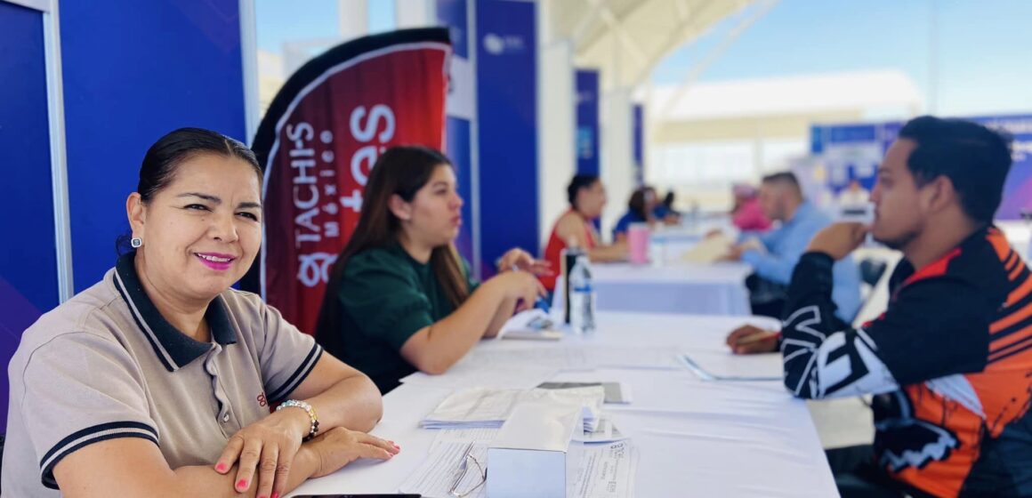 MÁS DE MIL OPORTUNIDADES LABORALES ESTE 14 DE OCTUBRE EN LA COLONIA CONSTITUCIÓN