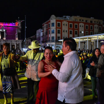 ACERINA Y SU DANZONERA SE PRESENTÓ CON ÉXITO EN EL FESTIVAL CULTURAL DE LA CIUDAD DE AGUASCALIENTES