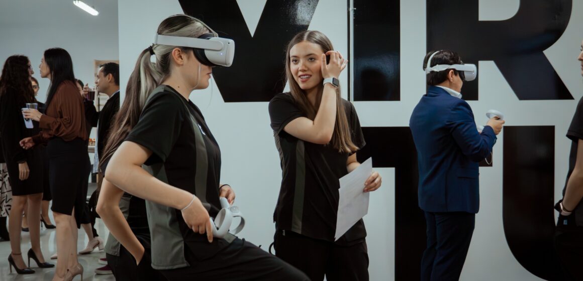 GLOBAL UNIVERSITY INAUGURA LABORATIORIO DE REALIDAD VIRTUAL PARA LA REHABILITACIÓN FÍSICA