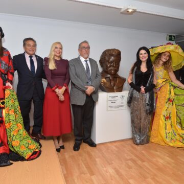 HOMENAJE A GUADALUPE POSADA EN ESPAÑA; DEVELAN BUSTO EN HONOR AL GRABADOR AGUASCALENTENSE