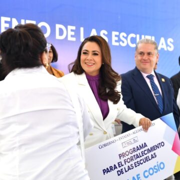 ENTREGA TERE JIMÉNEZ 50 MILLONES DE PESOS PARA MEJORAR ESCUELAS DE EDUCACIÓN BÁSICA