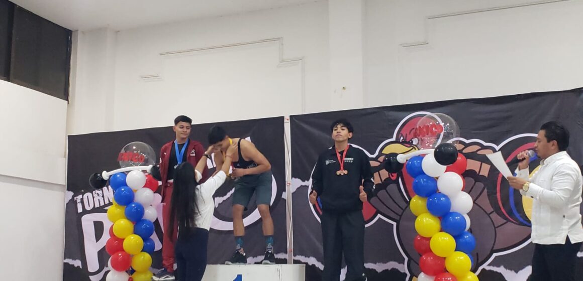 AGUASCALIENTES SE LLEVA 9 MEDALLAS EN COMPETENCIA NACIONAL DE LEVANTAMIENTO DE PESAS