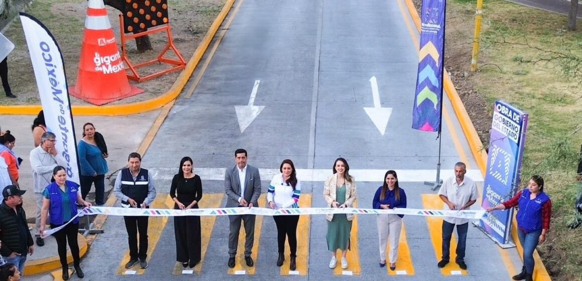 TERE JIMÉNEZ ENTREGA TRABAJOS DE REHABILITACIÓN CON CONCRETO HIDRÁULICO EN AVENIDA POLIDUCTO; LA OBRA BENEFICIARÁ A 200 MIL PERSONAS