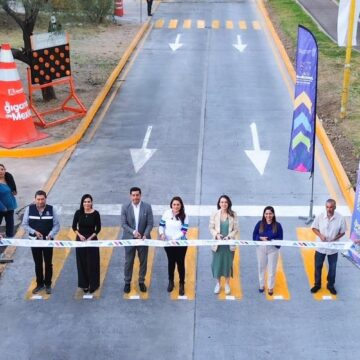 TERE JIMÉNEZ ENTREGA TRABAJOS DE REHABILITACIÓN CON CONCRETO HIDRÁULICO EN AVENIDA POLIDUCTO; LA OBRA BENEFICIARÁ A 200 MIL PERSONAS