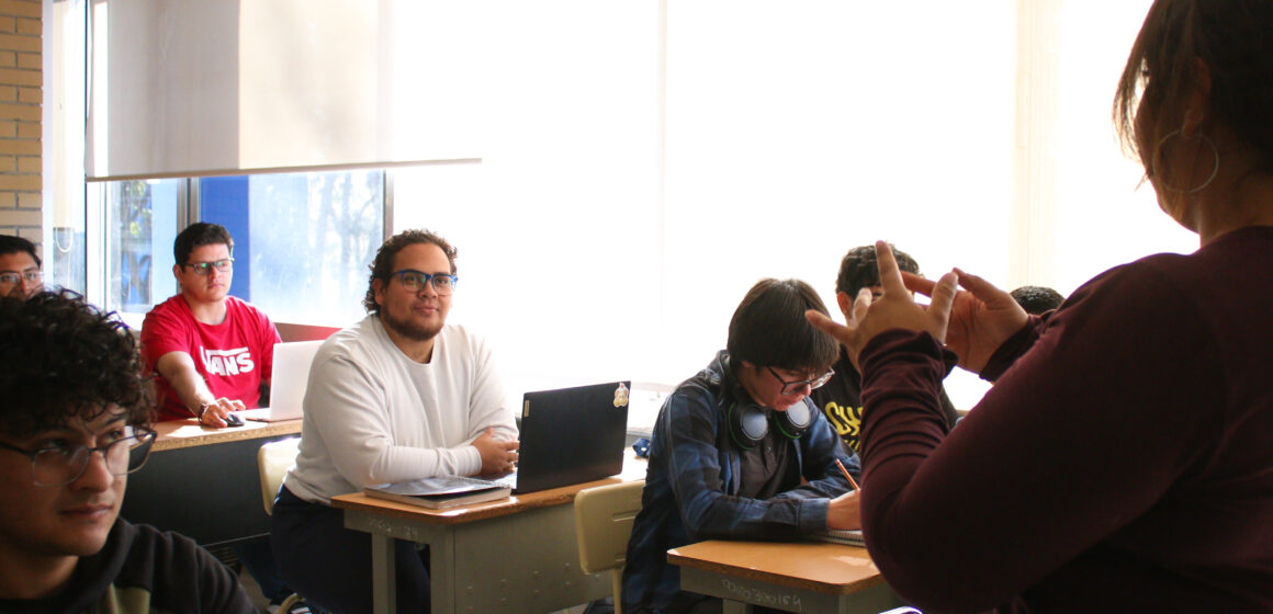 UNIVERSIDAD TECNOLÓGICA DE AGUASCALIENTES IMPARTE CARRERA DE TECNOLOGÍAS DE LA INFORMACIÓN A PERSONAS CON DISCAPACIDAD AUDITIVA