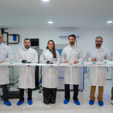 INAUGURA TERE JIMÉNEZ LABORATORIO CON LA MÁS ALTA TECNOLOGÍA, COMO PARTE DE LA EXPANSIÓN DE LA EMPRESA SEMTECH