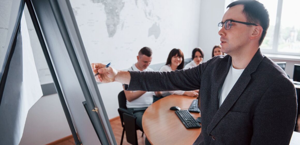 EN FEBRERO, INVITAN A EMPRESARIOS A CURSOS GRATUITOS PARA QUE HAGAN CRECER SUS NEGOCIOS