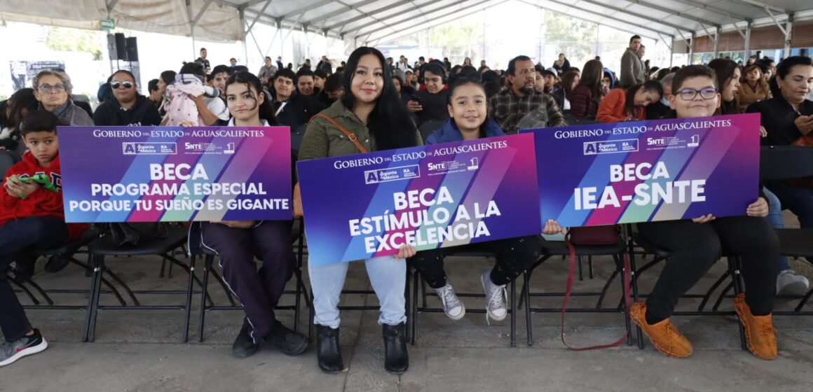 GOBIERNO DEL ESTADO ANUNCIA QUE YA ESTÁ ABIERTA LA CONVOCATORIA DE BECAS EDUCATIVAS PARA PRIMARIA, SECUNDARIA, BACHILLERATO Y UNIVERSIDAD