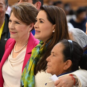 ENTREGA TERE JIMÉNEZ LENTES GRATUITOS A MIL PERSONAS CON DEFICIENCIA VISUAL