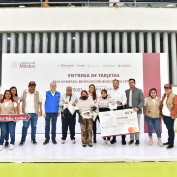 EN COORDINACIÓN CON EL GOBIERNO DE MÉXICO, TERE JIMÉNEZ ENTREGA BECAS A ESTUDIANTES DE SECUNDARIA PARA FORTALECER LA EDUCACIÓN