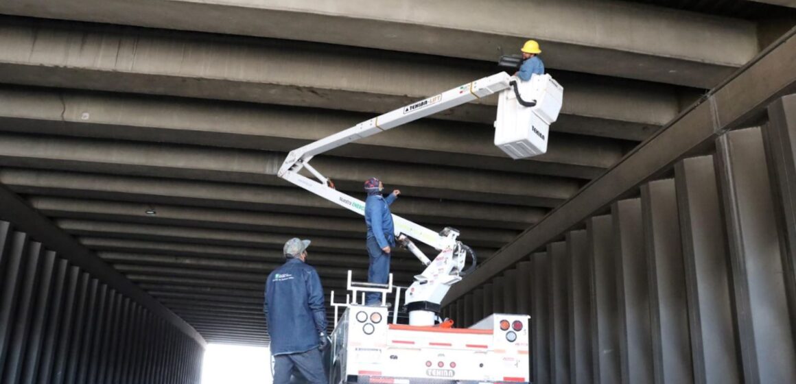 REFUERZA MUNICIPIO DE AGUASCALIENTES ILUMINACIÓN EN PASOS A DESNIVEL