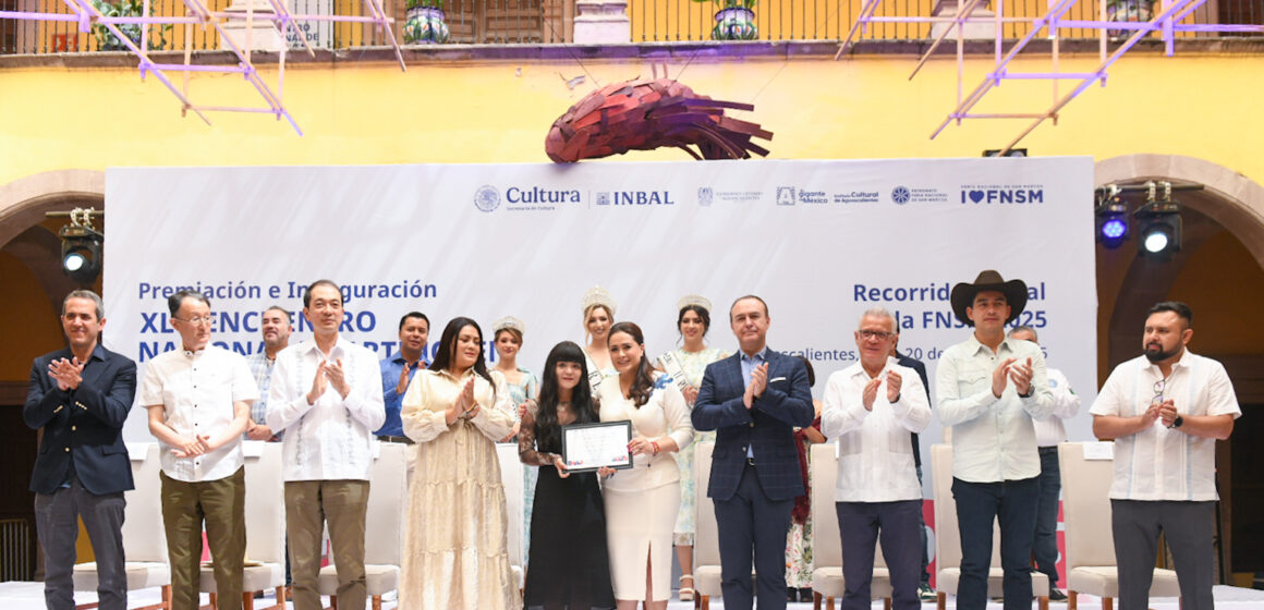 REALIZA TERE JIMÉNEZ EL TRADICIONAL RECORRIDO INAUGURAL EN LA FERIA NACIONAL DE SAN MARCOS 2025