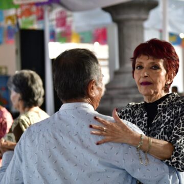 ADULTOS MAYORES TIENEN UN LUGAR PARA CONVIVIR Y DIVERTIRSE EN LA FERIA NACIONAL DE SAN MARCOS