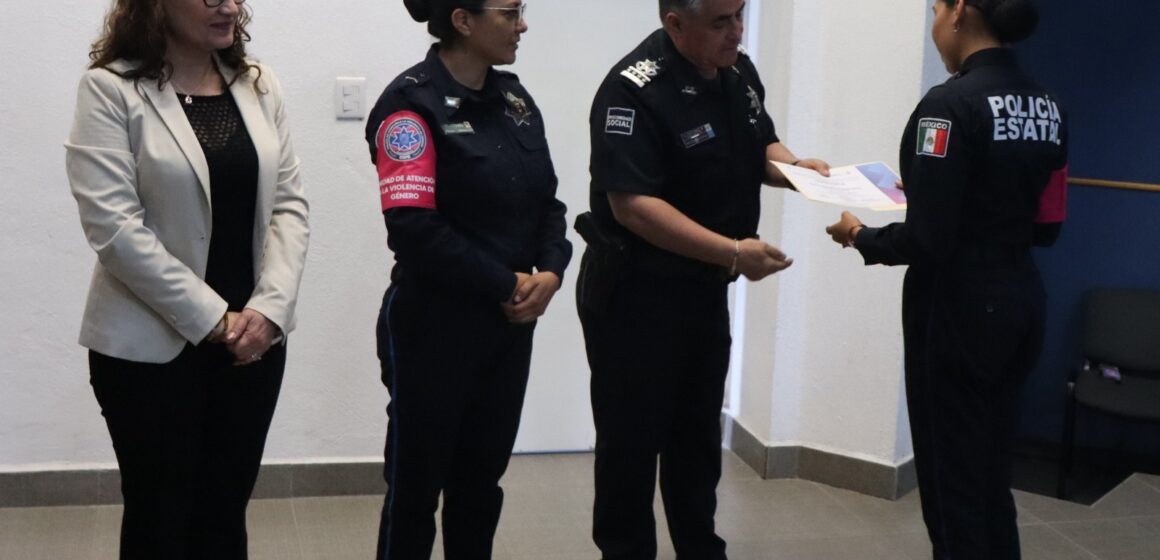 POLICÍA ROSA ESTATAL Y MUNICIPAL FORTALECE SUS HABILIDADES PARA ATENDER A MUJERES EN AGUASCALIENTES