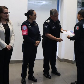 POLICÍA ROSA ESTATAL Y MUNICIPAL FORTALECE SUS HABILIDADES PARA ATENDER A MUJERES EN AGUASCALIENTES