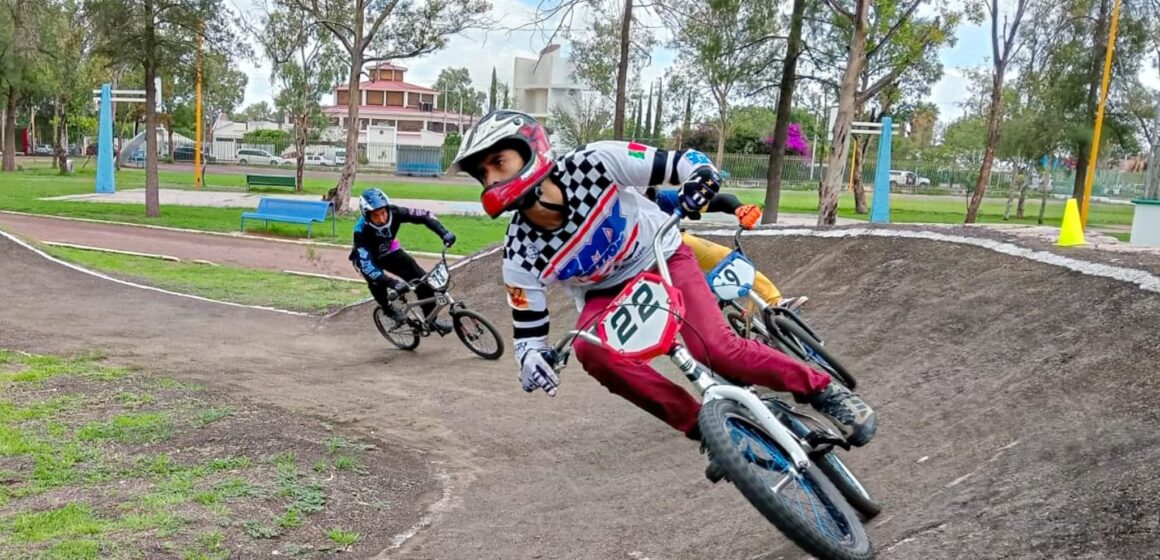 ABREN CONVOCATORIA PARA PARTICIPAR EN EL PREMIO MUNICIPAL AL MÉRITO DEPORTIVO 2025 ABREN CONVOCATORIA PARA PARTICIPAR EN EL PREMIO MUNICIPAL AL MÉRITO DEPORTIVO 2025