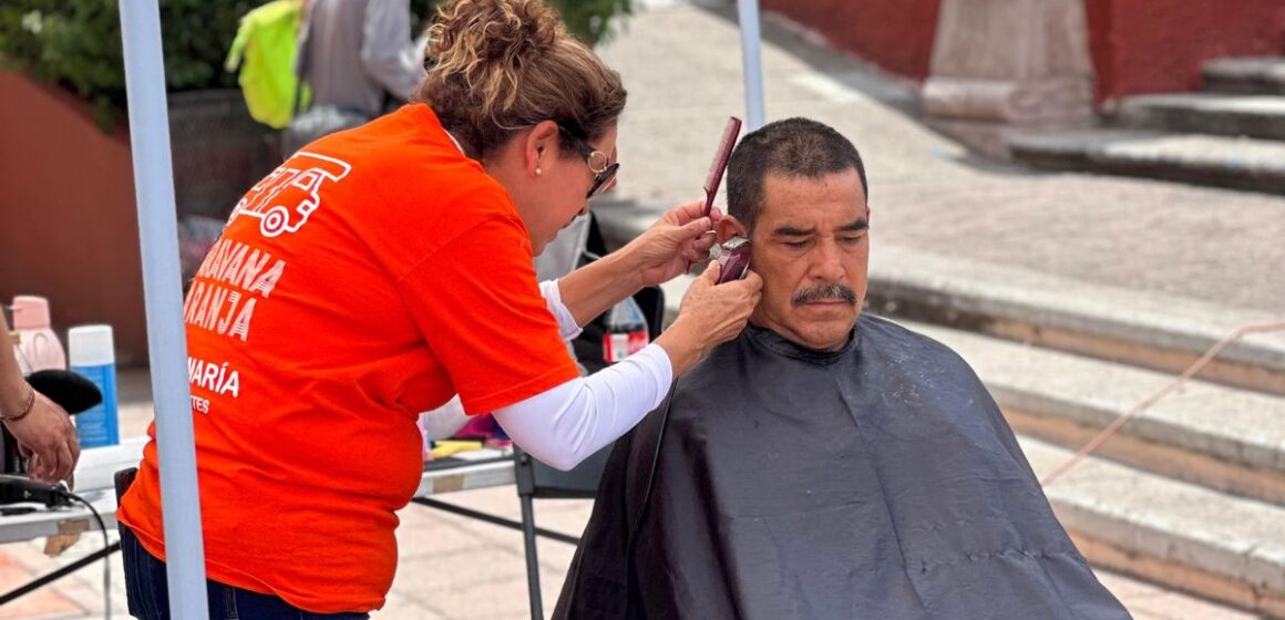 LA CARAVANA NARANJA LLEGA A CALVILLO | MOVIMIENTO CIUDADANO ACERCA SERVICIOS GRATUITOS Y SOLUCIONES REALES