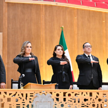 ASISTE TERE JIMÉNEZ A LA TOMA DE PROTESTA DE NUEVOS JUECES Y MAGISTRADOS DEL PODER JUDICIAL DEL ESTADO DE AGUASCALIENTES