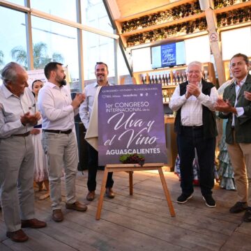 FIRMAN CONVENIO PARA FORTALECER LA INDUSTRIA VITIVINÍCOLA DE AGUASCALIENTES