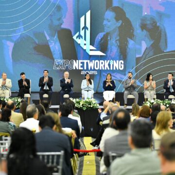 RECONOCE TERE JIMÉNEZ APORTACIONES DE LAS MIPYMES A LA ECONOMÍA DE AGUASCALIENTES