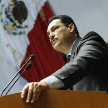 TOÑO MARTÍN DEL CAMPO PRESENTA INICIATIVAS PARA MEJORAR EL SISTEMA DE SALUD