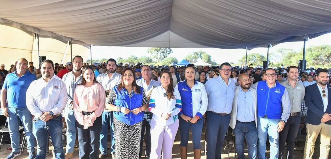 TERE JIMÉNEZ IMPULSA LA VIVIENDA SOCIAL EN PABELLÓN DE ARTEAGA CON LA CONSTRUCCIÓN DE 934 NUEVAS CASAS